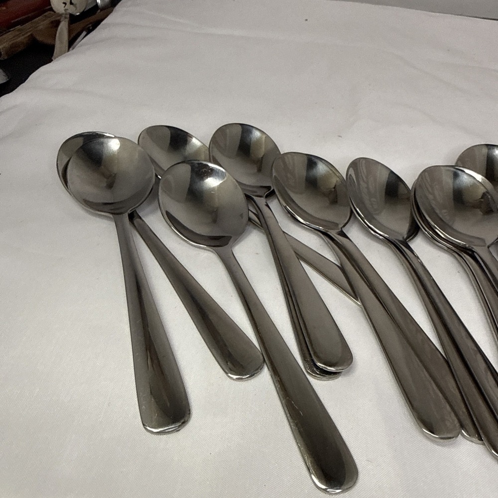 Oneida Delco Peer II Round Bowl Soup Serving Spoons Lot of 18 33)